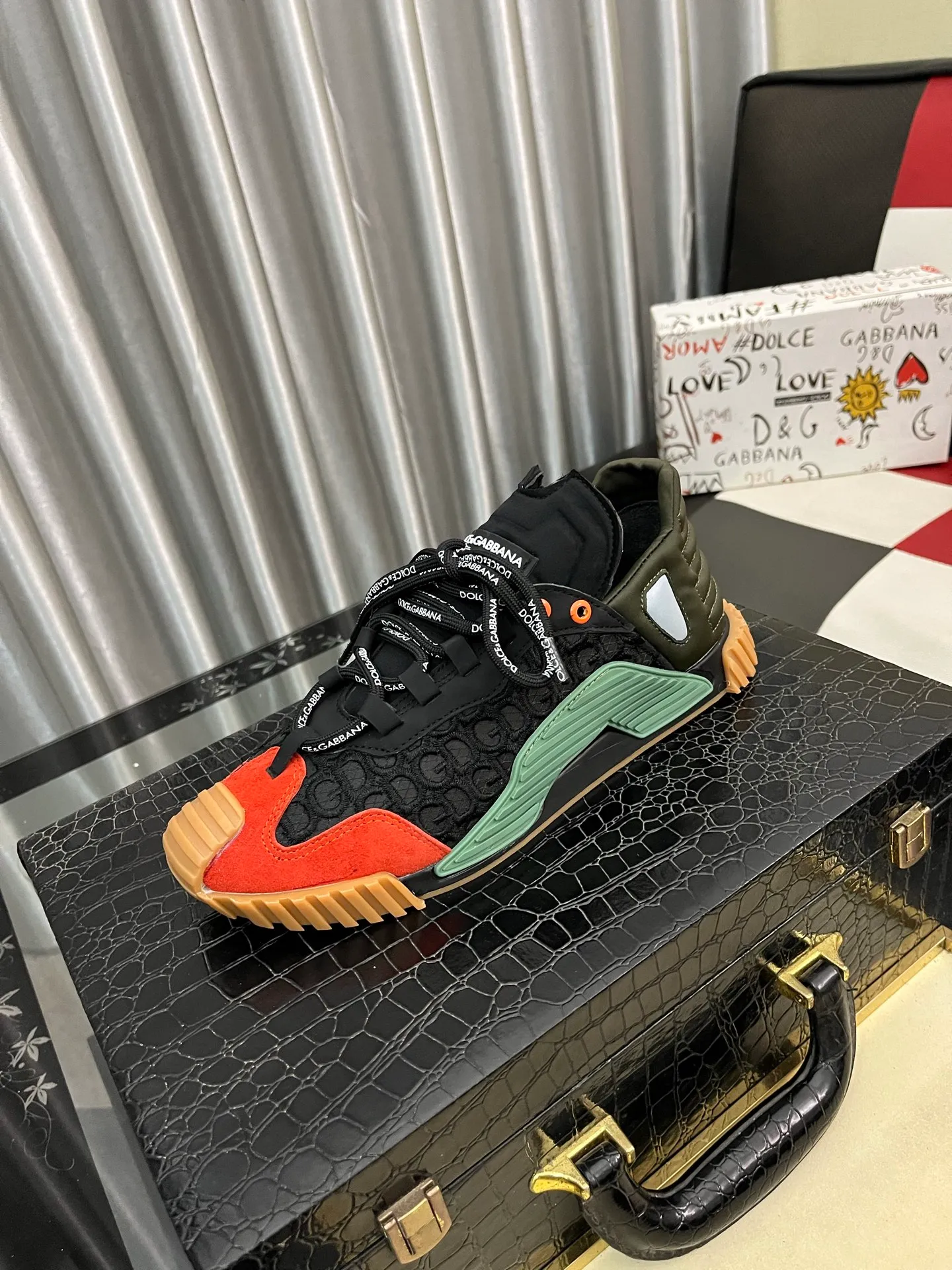 Men's men's shoes💰420⌚️⌚️New DG Dolce & Gabbana high-end couple's sports and casual shoes, imported cowhide, multiple material splicing design➕Imported cowhide lining, cowhide feet➕original TPR elastic outsole. Size: 35-46